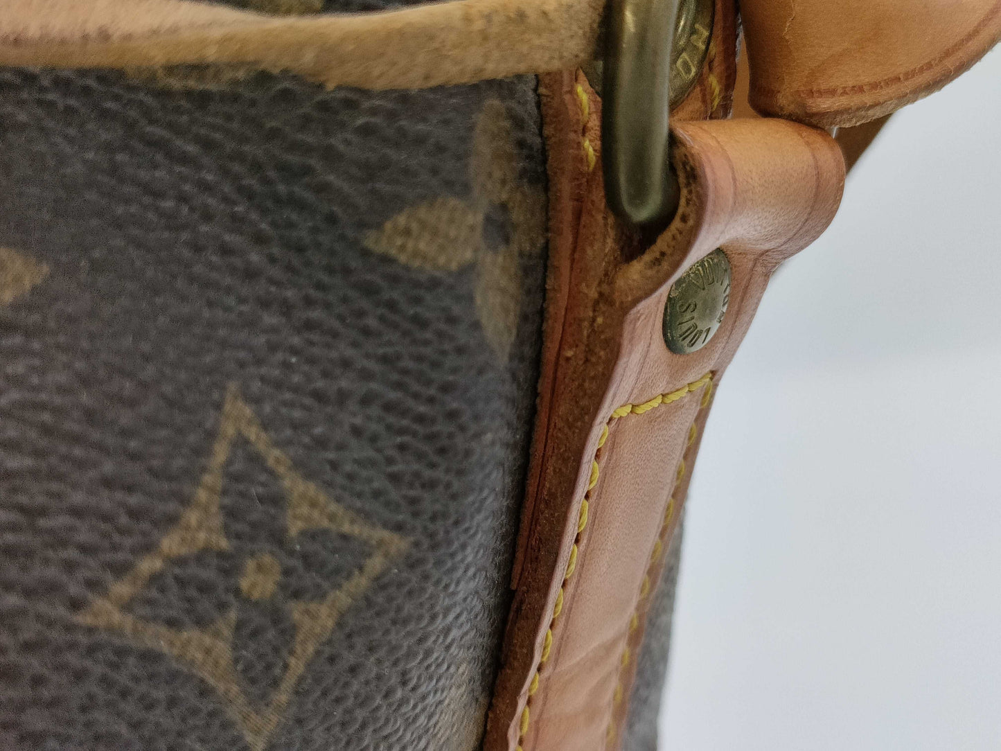 LOUIS VUITTON Monogram M42224 Noe Shoulder Bag