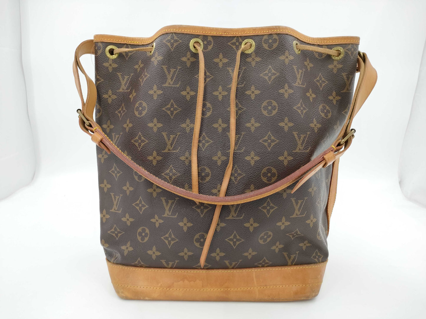 LOUIS VUITTON Monogram M42224 Noe Shoulder Bag