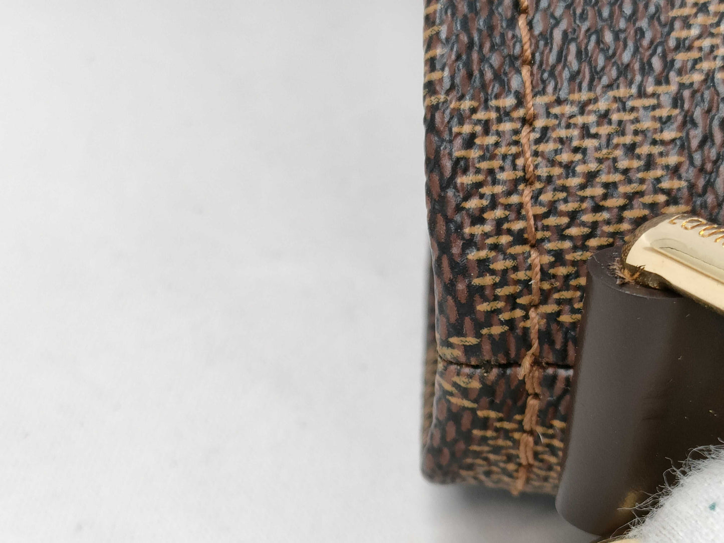 LOUIS VUITTON Damier Cabas Roseberry Handbag