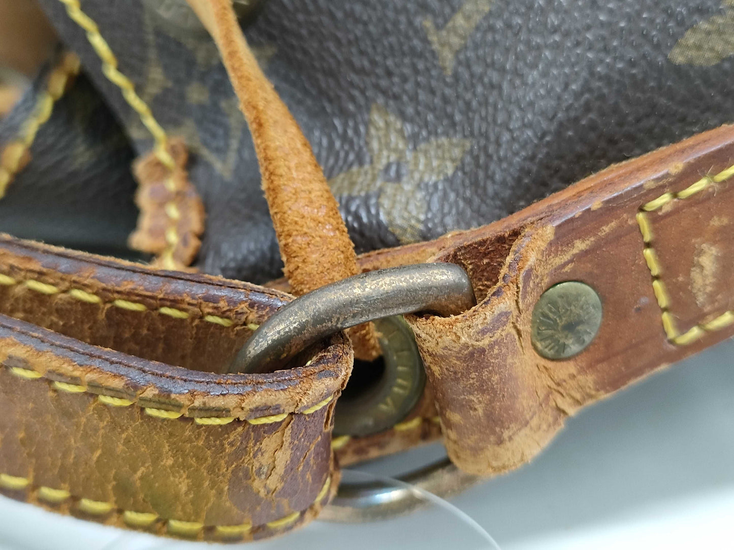 LOUIS VUITTON Monogram M42224 Noe Shoulder Bag