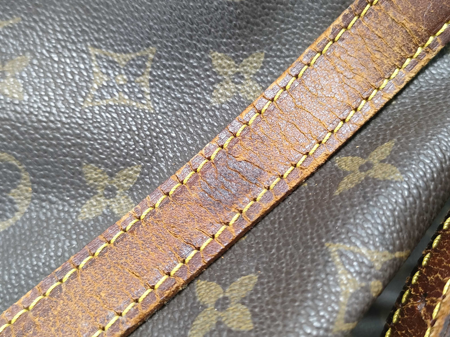LOUIS VUITTON Monogram M42224 Noe Shoulder Bag