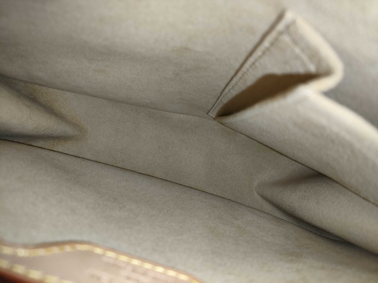 LOUIS VUITTON Monogram Looping Shoulder Bag