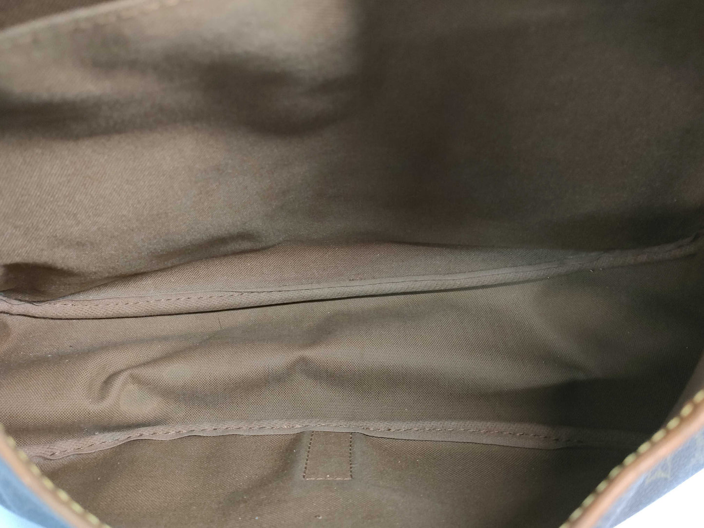 LOUIS VUITTON Monogram M42254 Saumur 35 Shoulder Bag