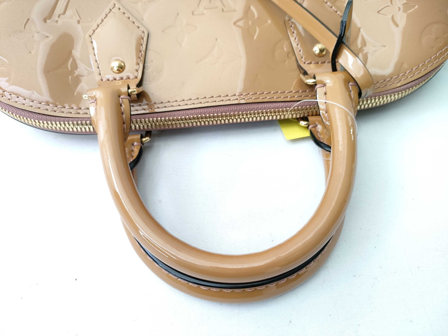 LOUIS VUITTON M91583 Vernis Alma PM Handbag