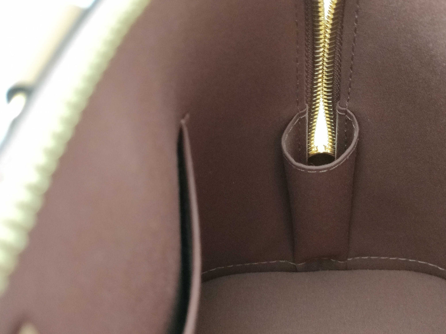 LOUIS VUITTON M91583 Vernis Alma PM Handbag