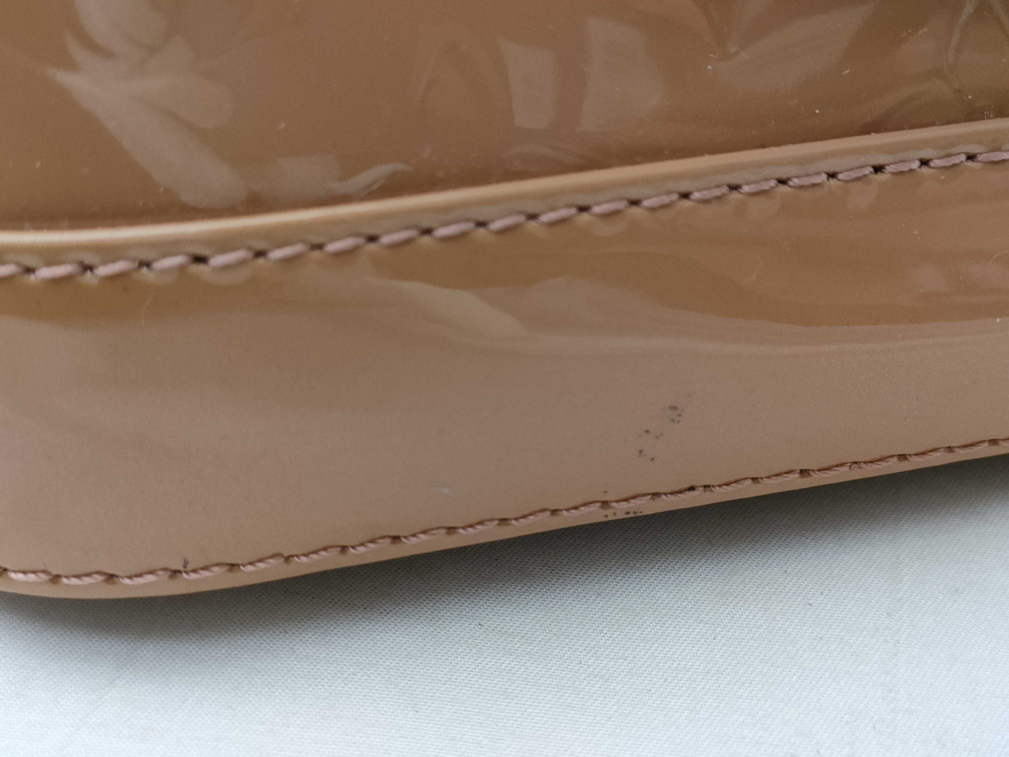 LOUIS VUITTON M91583 Vernis Alma PM Handbag