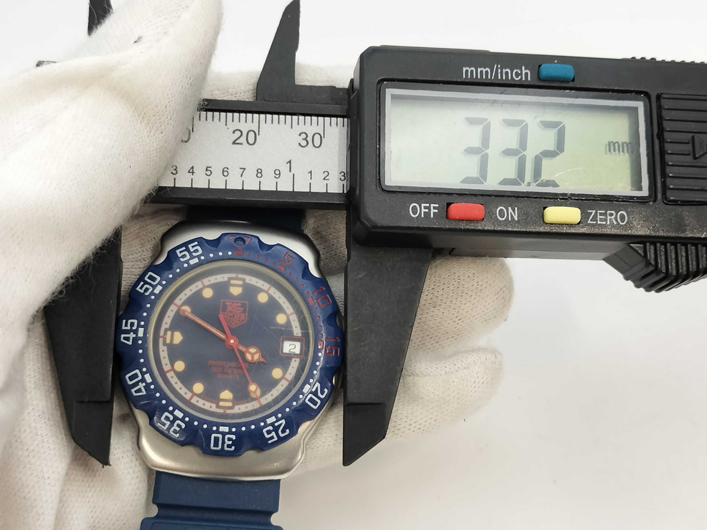TAG Heuer WA1210 M Boys' Watch