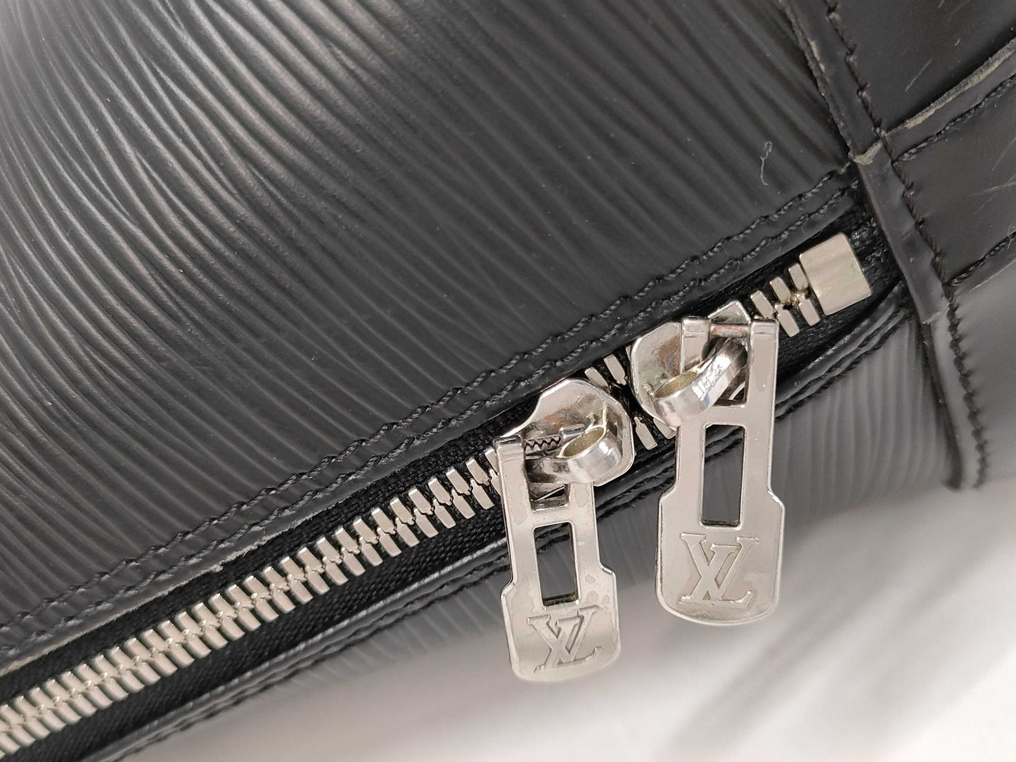 LOUIS VUITTON Epi Alma PM Boston Bag with Cracked Zipper Rail