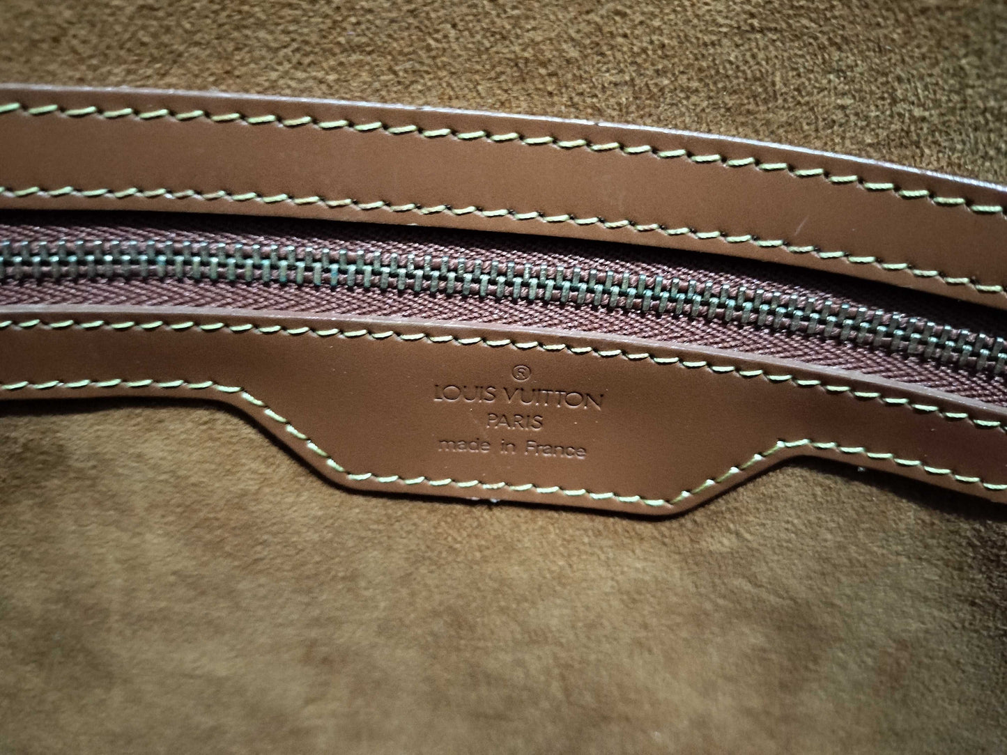 LOUIS VUITTON RFID Unverifiable AR0997 Epi Sorbonne Handbag M54518