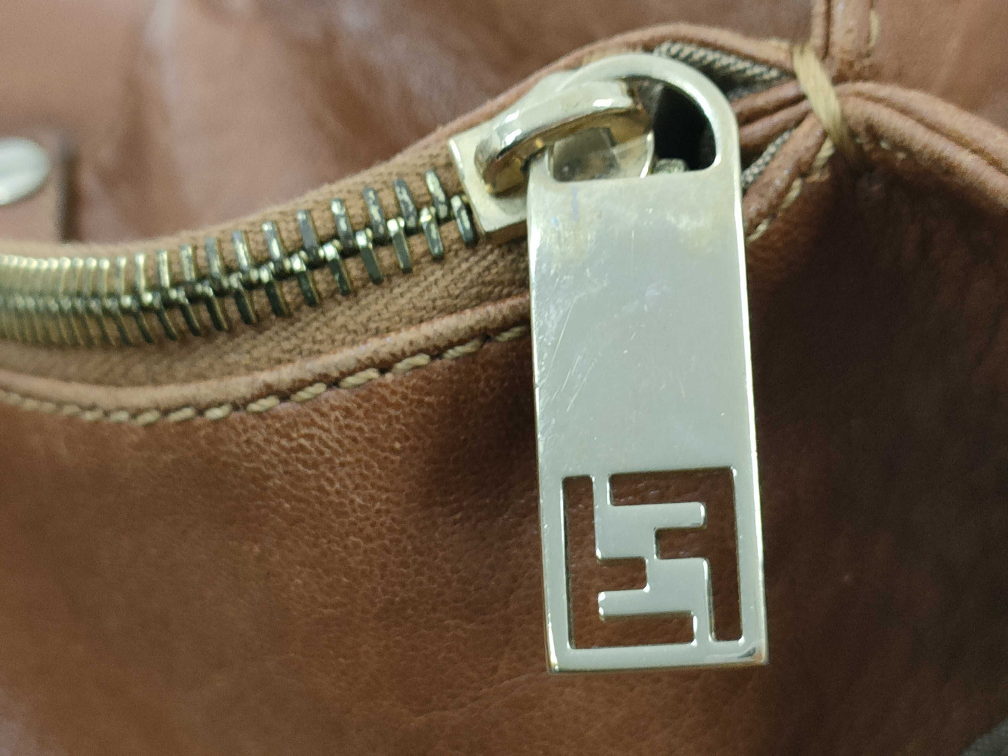 FENDI Mia Chain Hand Brown Leather Shoulder Bag