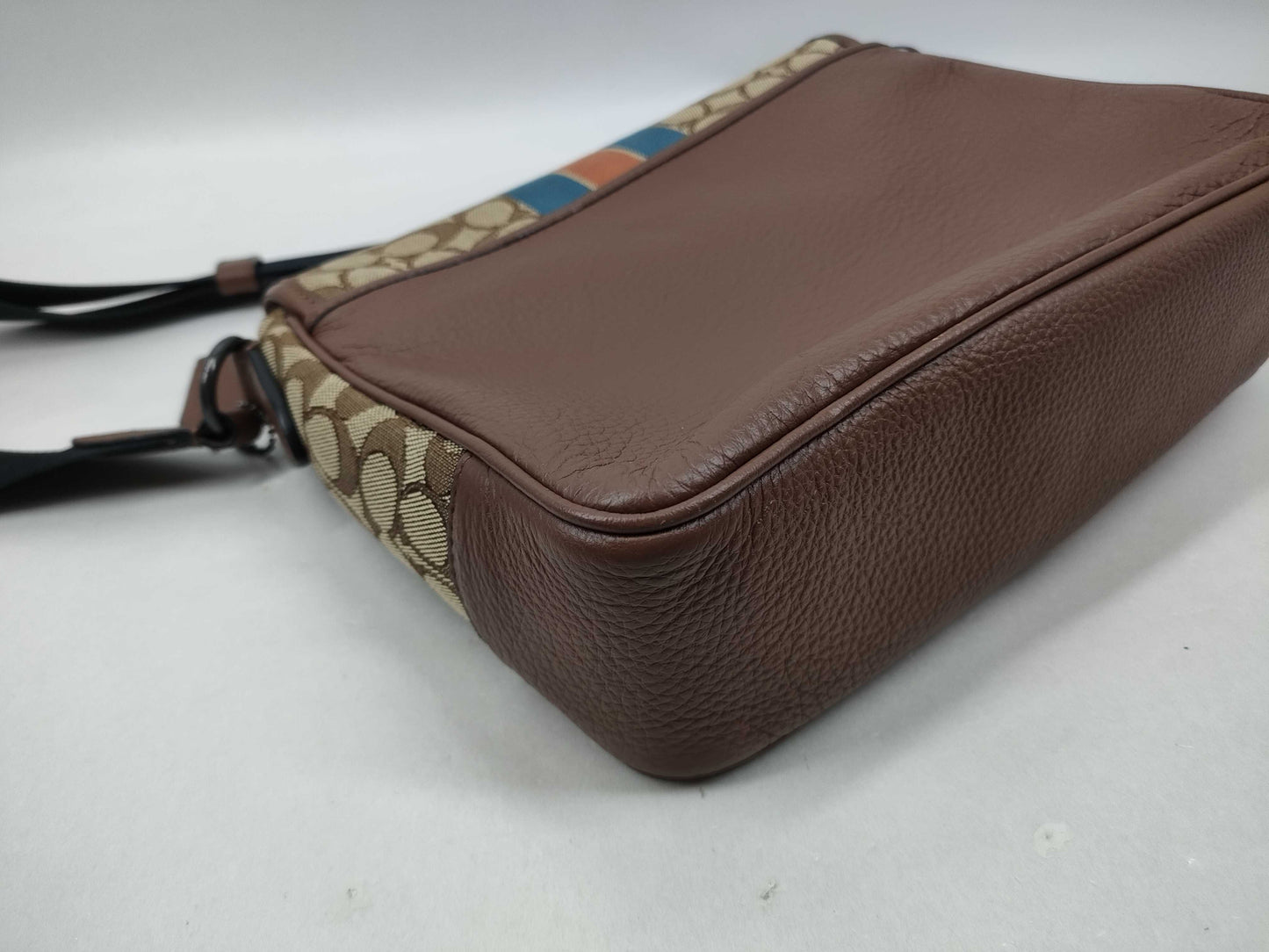 COACH Signature c9366 Shoulder Bag