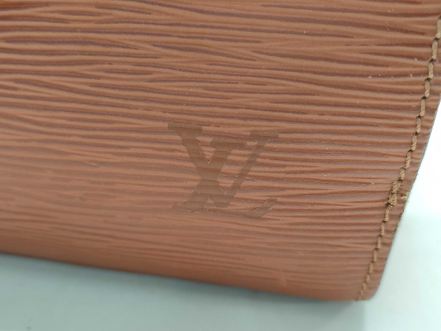LOUIS VUITTON Epi Pont Neuf Handbag