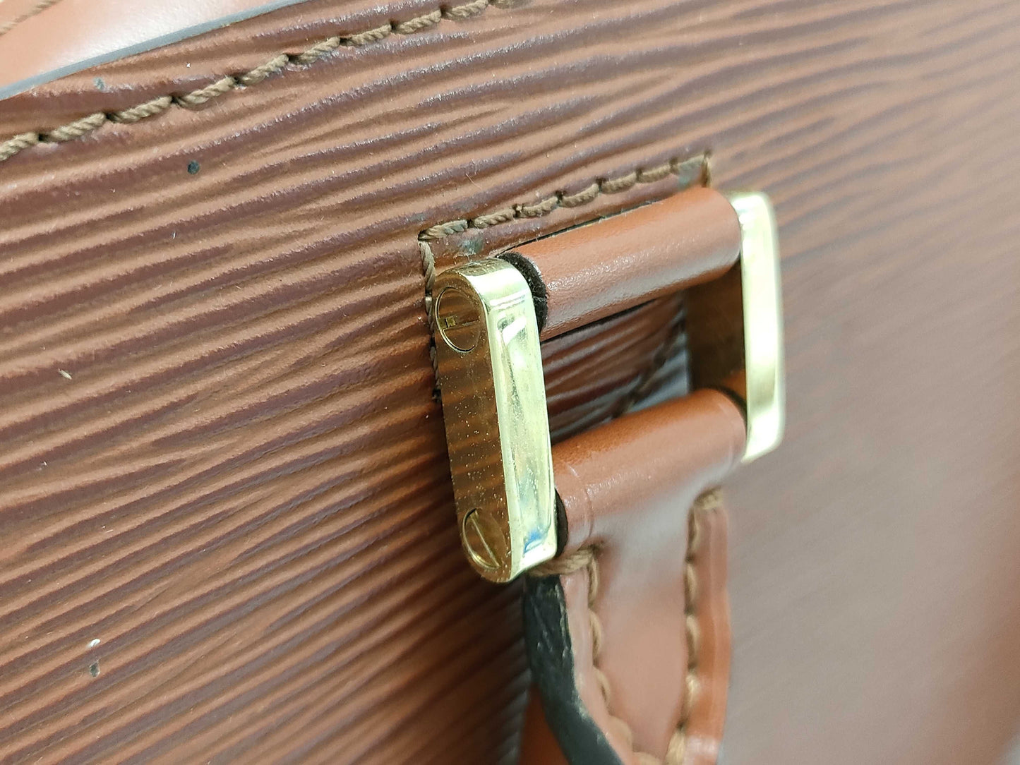 LOUIS VUITTON Epi Pont Neuf Handbag