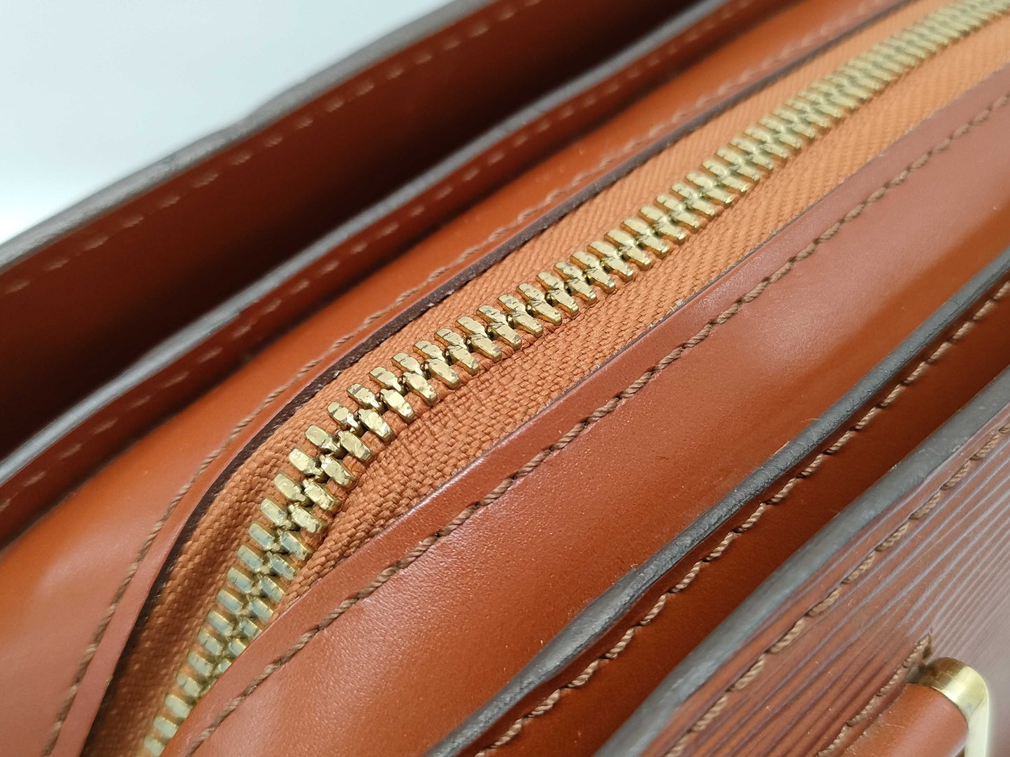LOUIS VUITTON Epi Pont Neuf Handbag