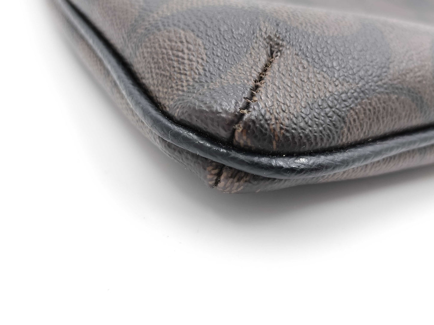 COACH Signature F35940 Shoulder Bag