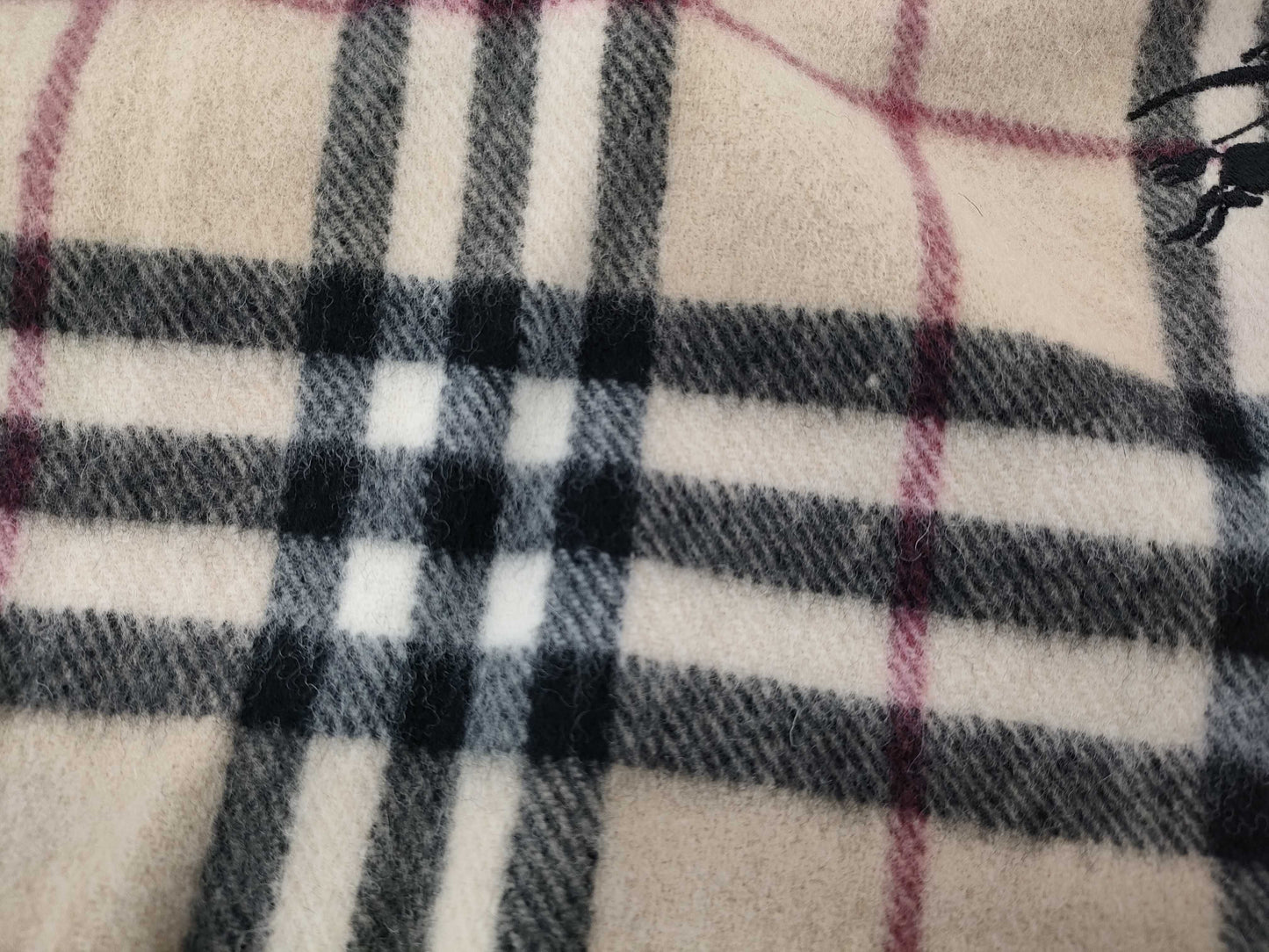 BURBERRY gift scarf