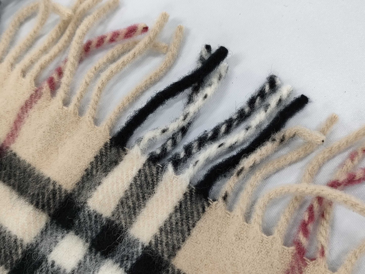 BURBERRY gift scarf