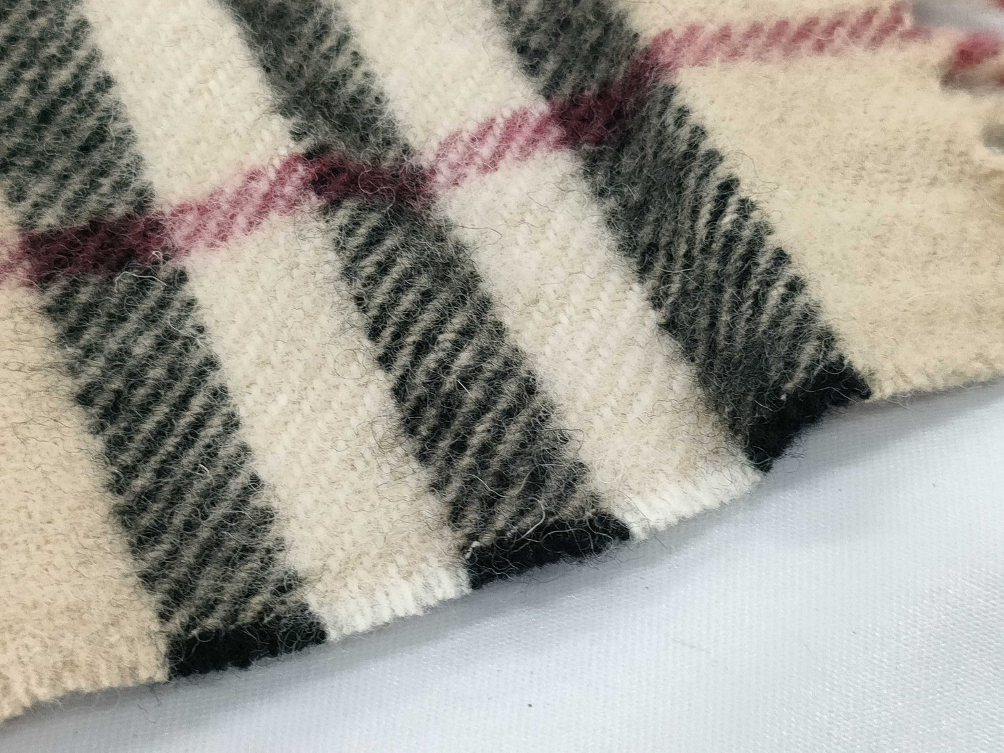 BURBERRY gift scarf