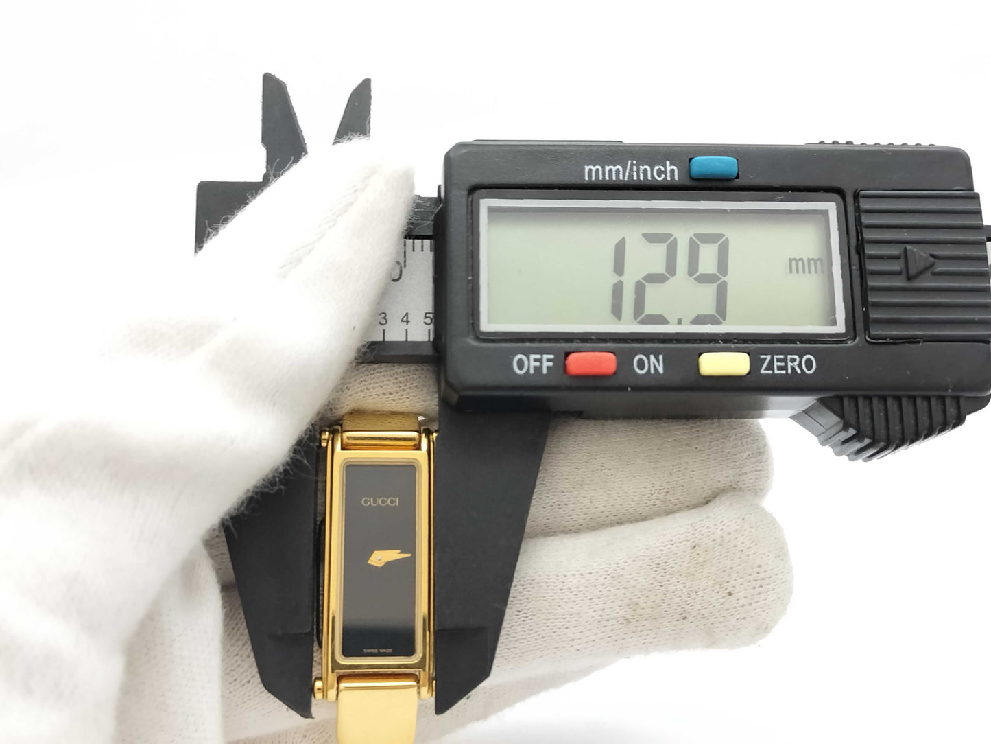 GUCCI GUCCI 1500 Gold/Black Dial Women's Watch