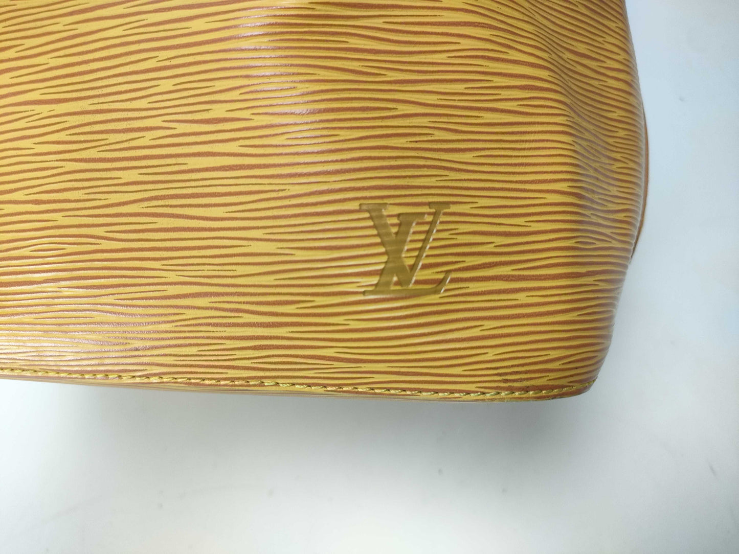 LOUIS VUITTON Epi M44109 Noe Tassili Yellow Handbag