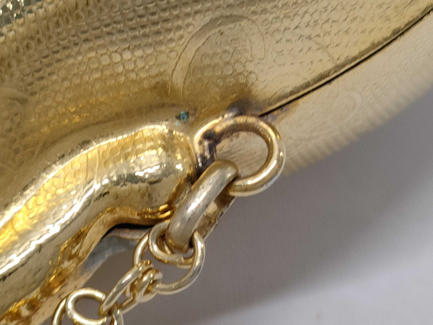 GUCCI Old Gucci Chain Shoulder Bag with Clasp