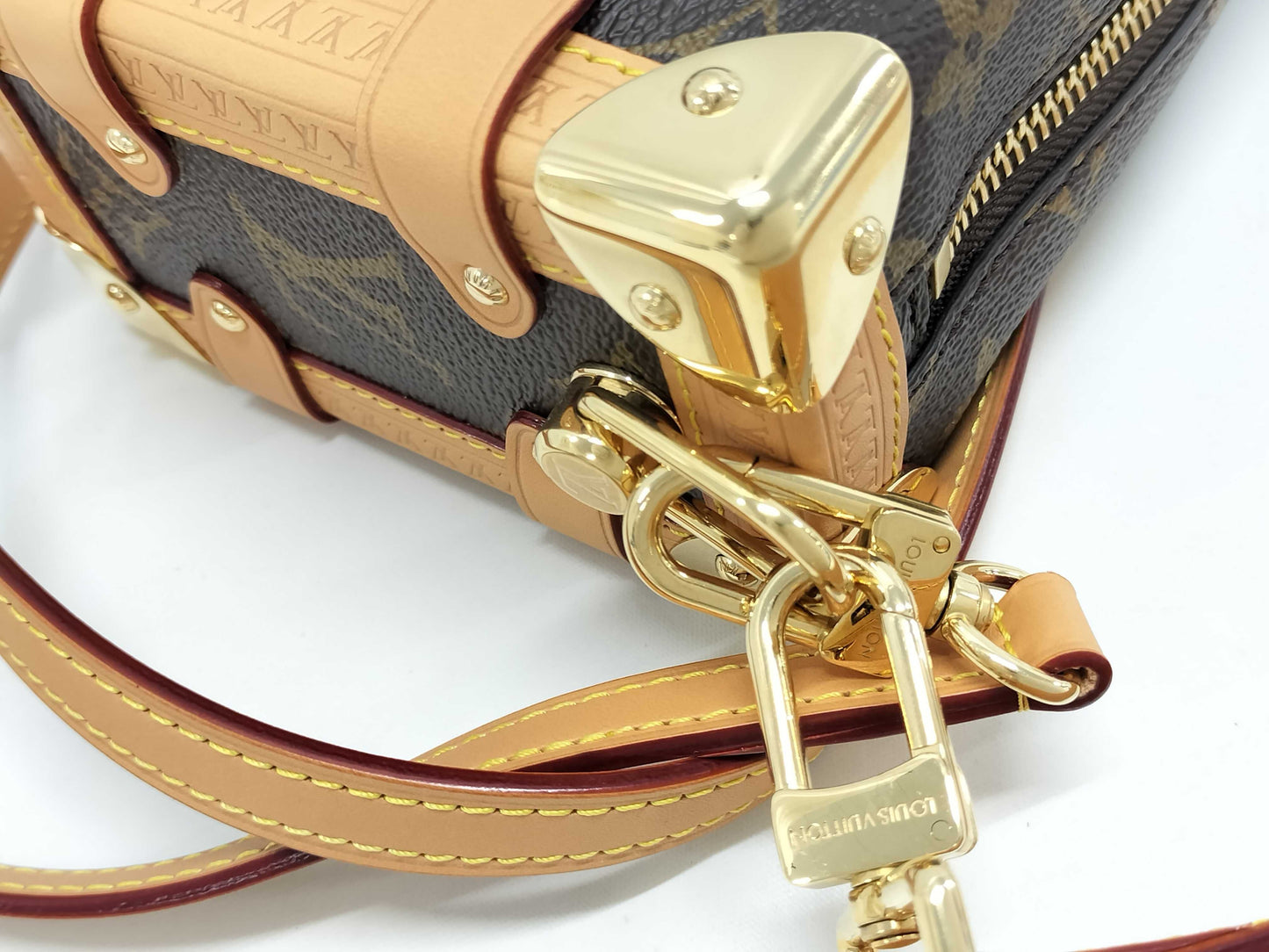 LOUIS VUITTON Monogram M46815 Handbag