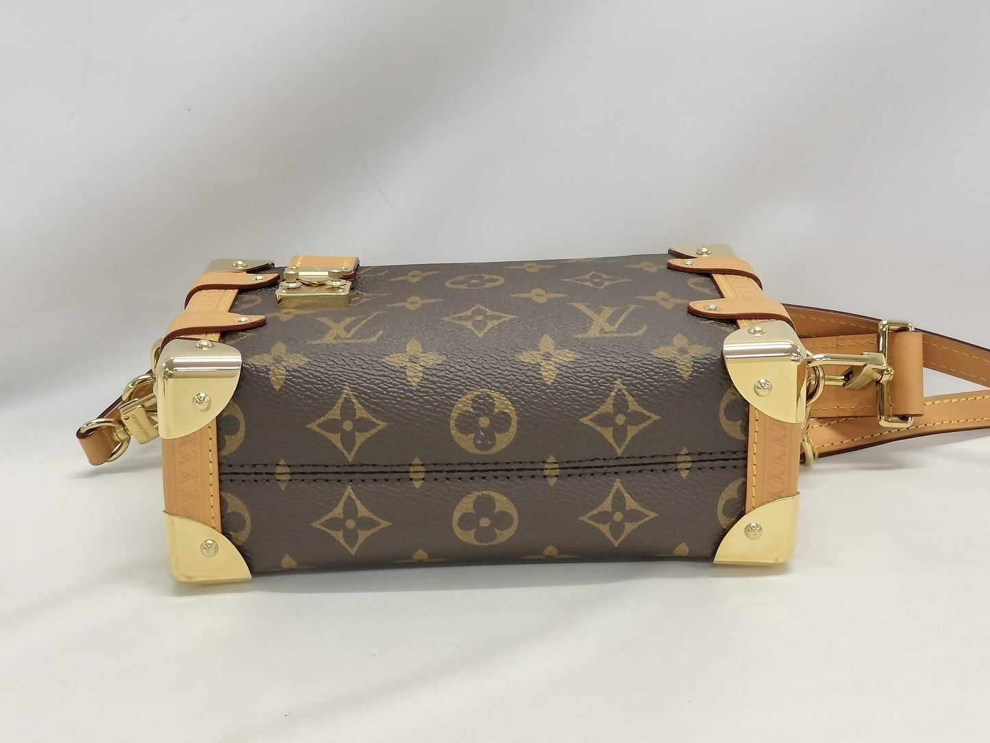 LOUIS VUITTON Monogram M46815 Handbag