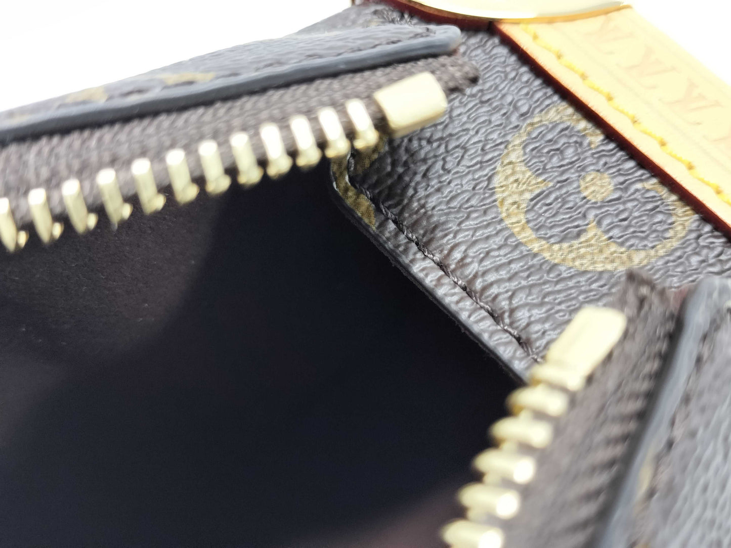 LOUIS VUITTON Monogram M46815 Handbag