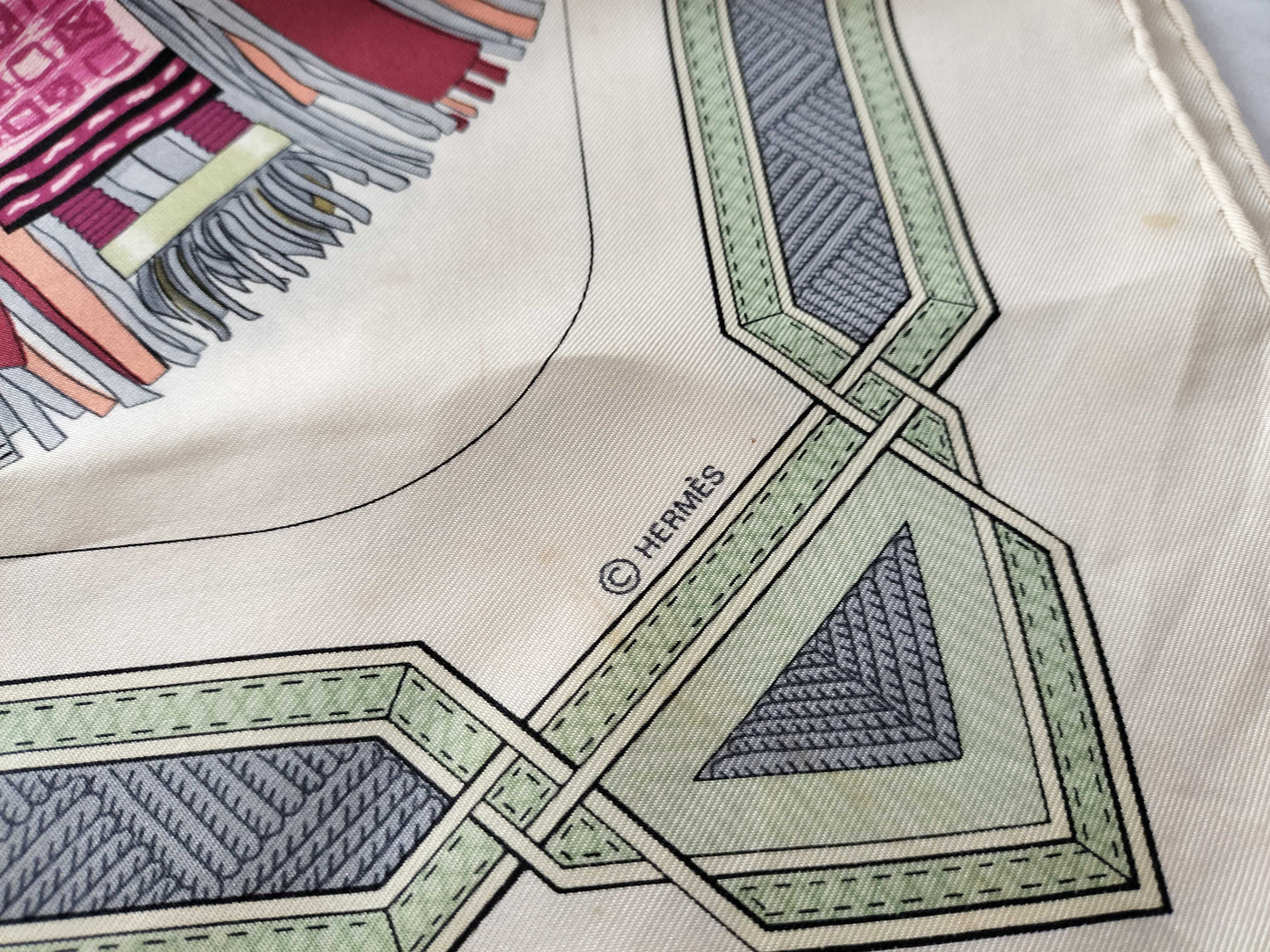 HERMES Carré euirs du desert scarf