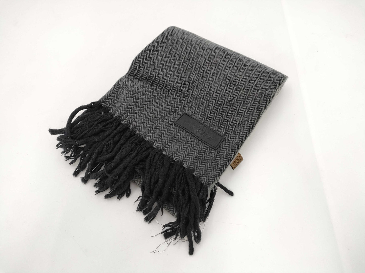 LOEWE 100% Cashmere Scarf