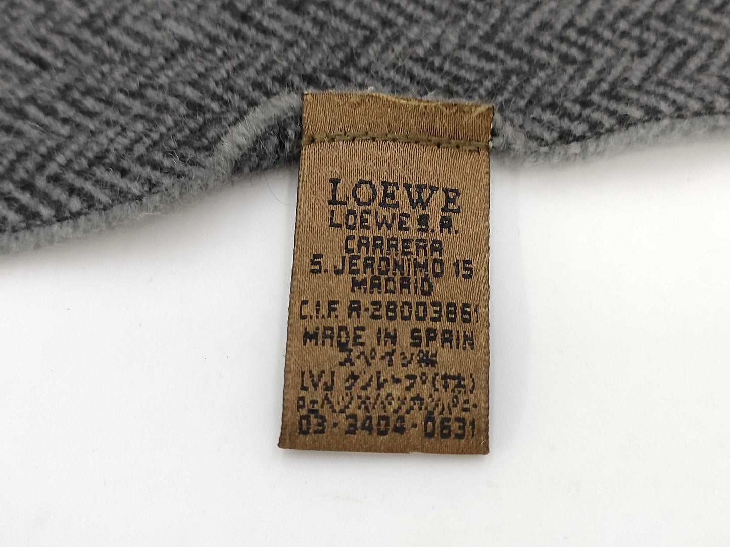 LOEWE 100% Cashmere Scarf