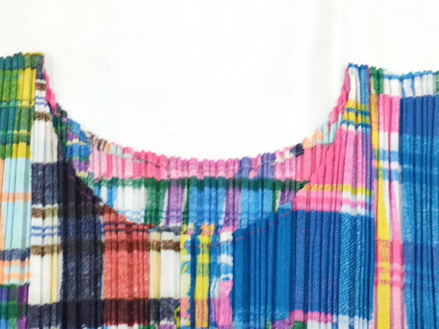 ISSEY MIYAKE Pleats Please patterned top