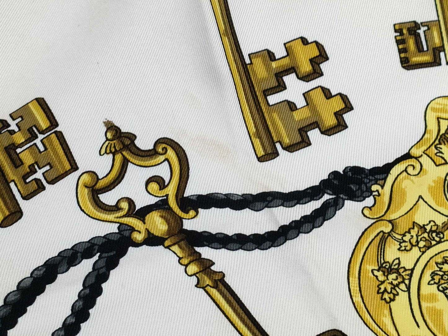 HERMES Carre Carre 90 Scarf without tag