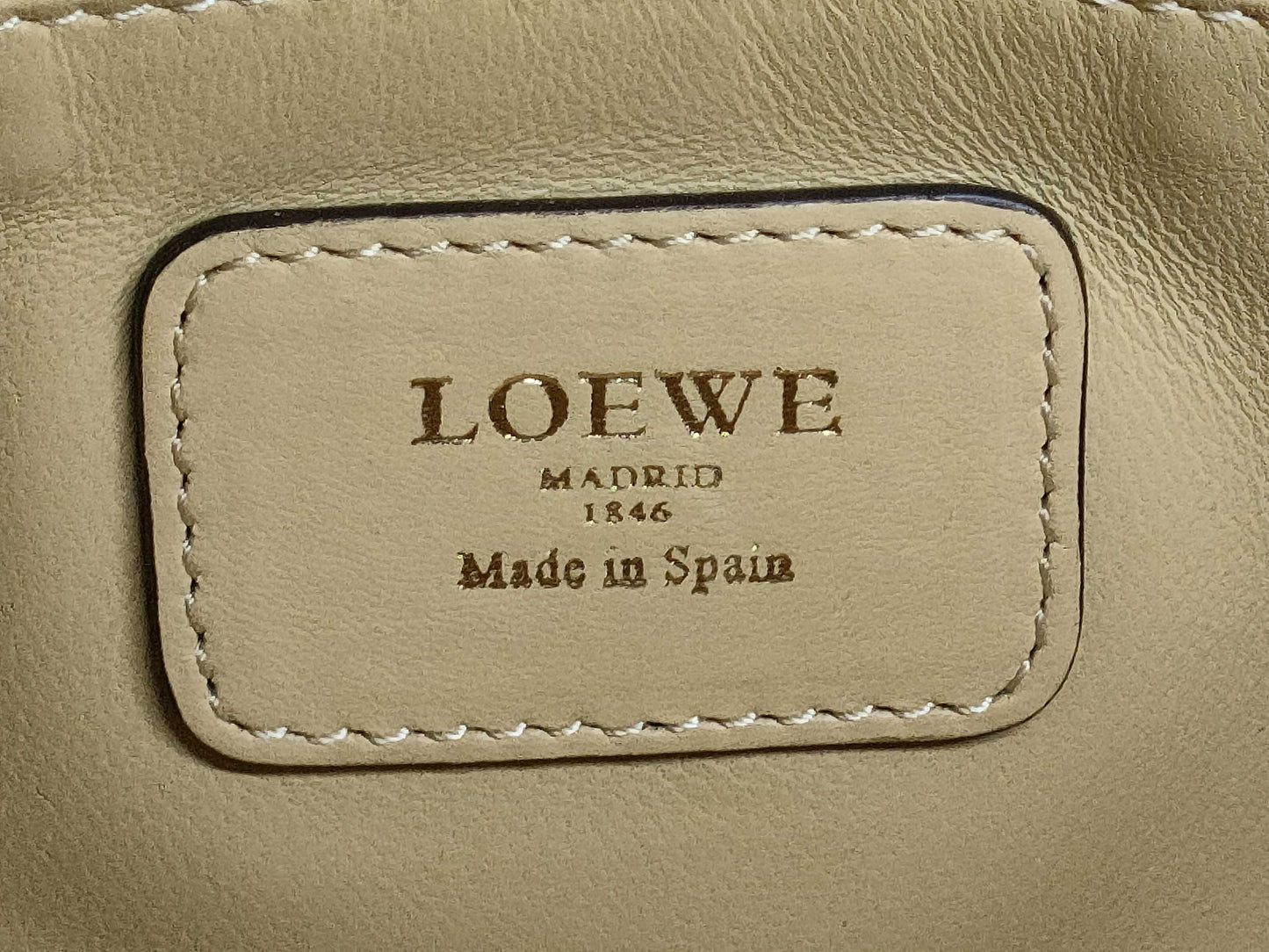 LOEWE Amazona 28 handbag