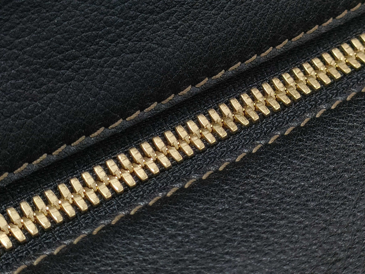 LOEWE Amazona 28 handbag