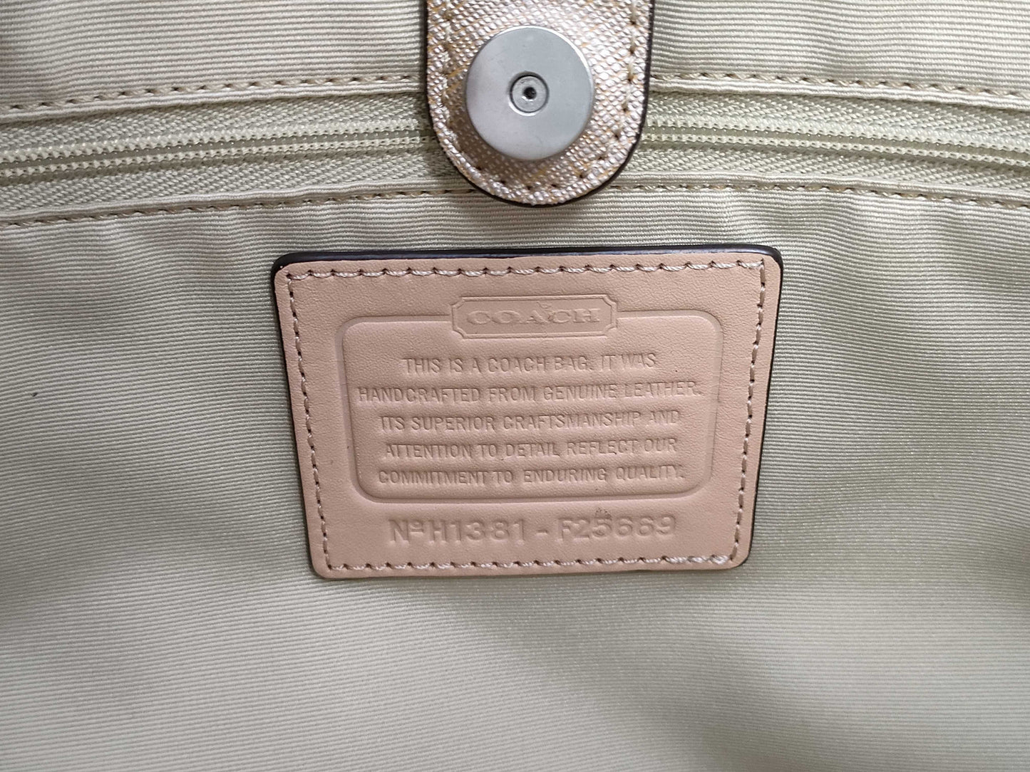 COACH Signature/Leather Tote 3-Piece Tote Bag