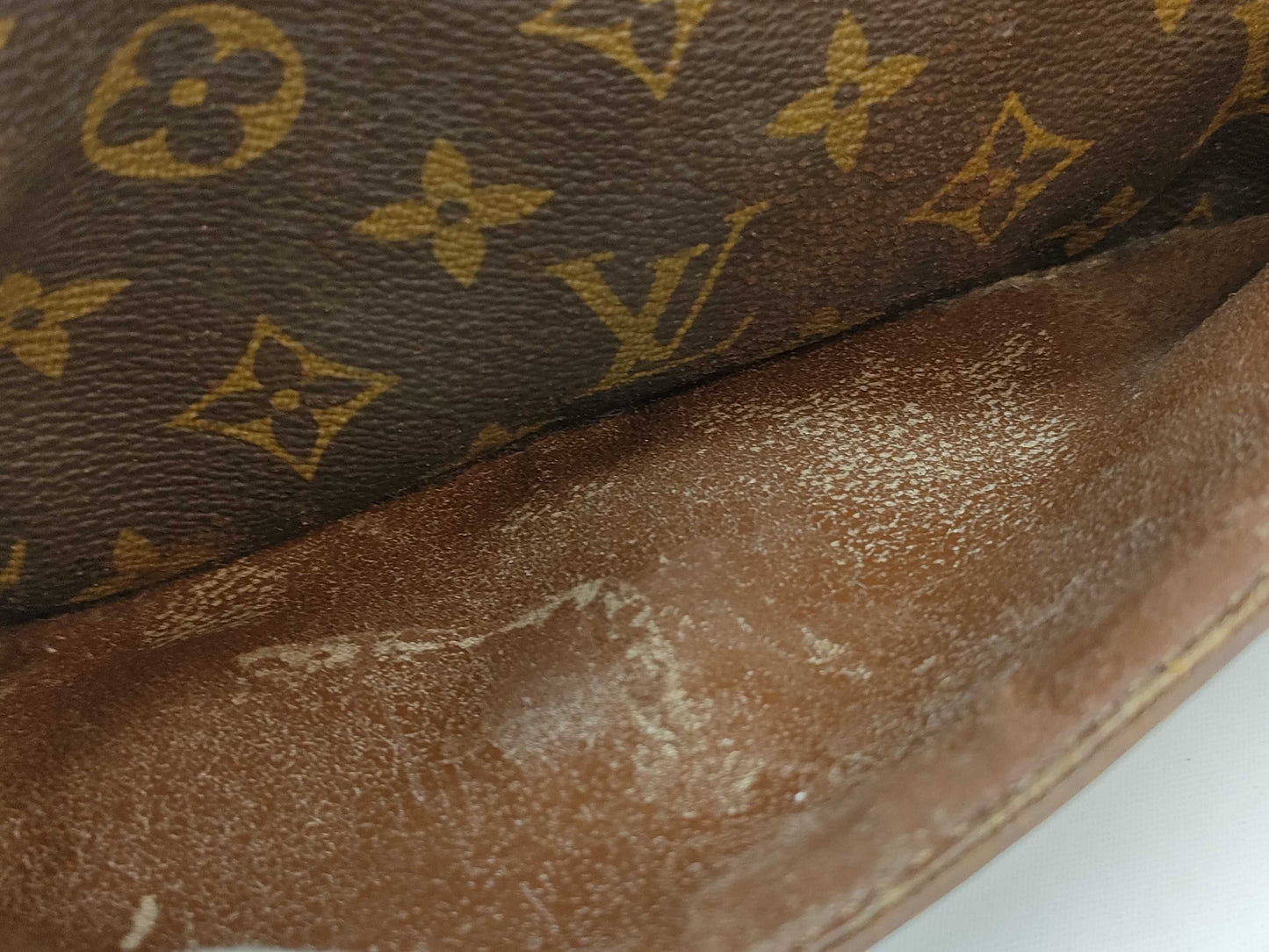 LOUIS VUITTON Monogram Trocadero PM Shoulder Bag