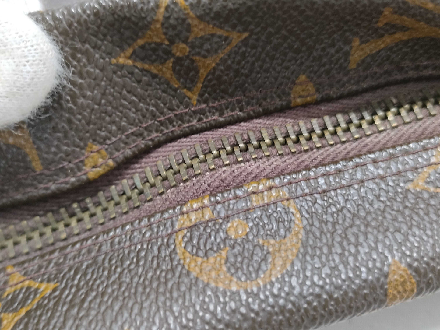 LOUIS VUITTON Monogram True Toilet Second Bag