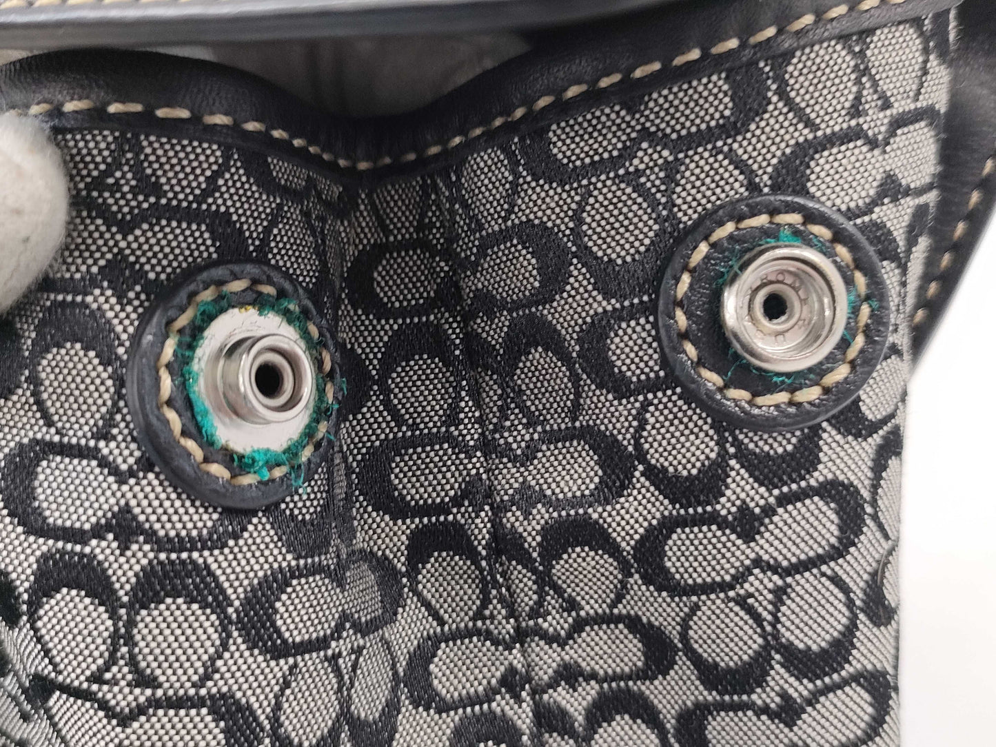 COACH Signature 7080 Handbag