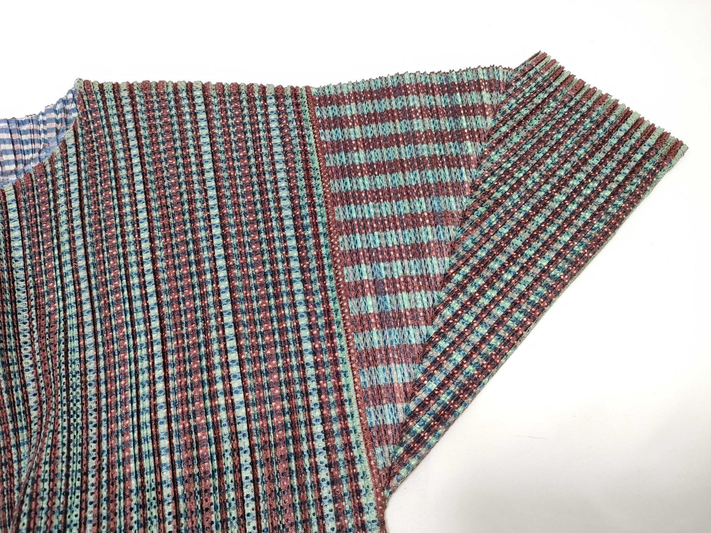 ISSEY MIYAKE Pleats Please Cardigan