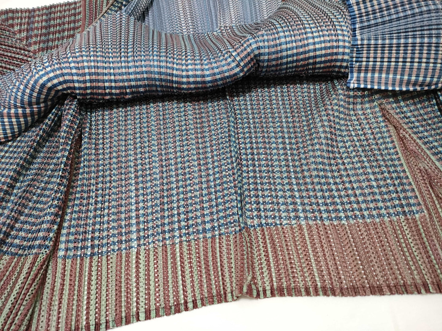 ISSEY MIYAKE Pleats Please Cardigan