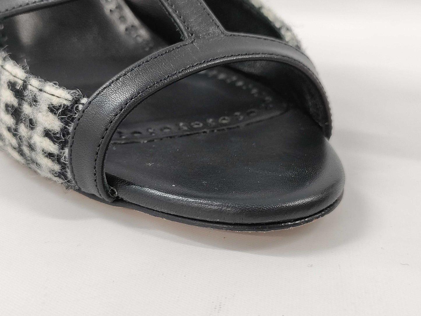 Manolo Blahnik pumps, partly tweed-look pumps