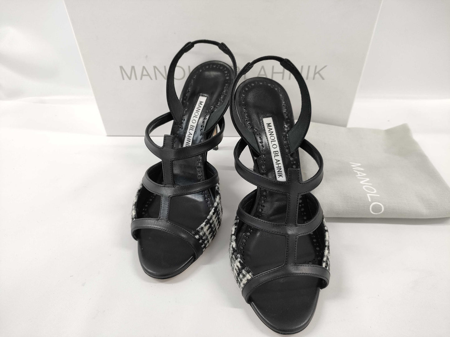 Manolo Blahnik pumps, partly tweed-look pumps