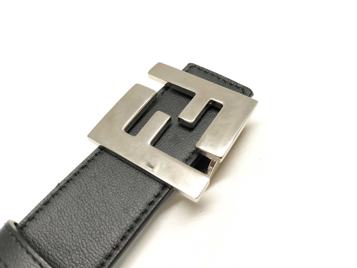 FENDI Mamma Round FF Belt Reversible Belt