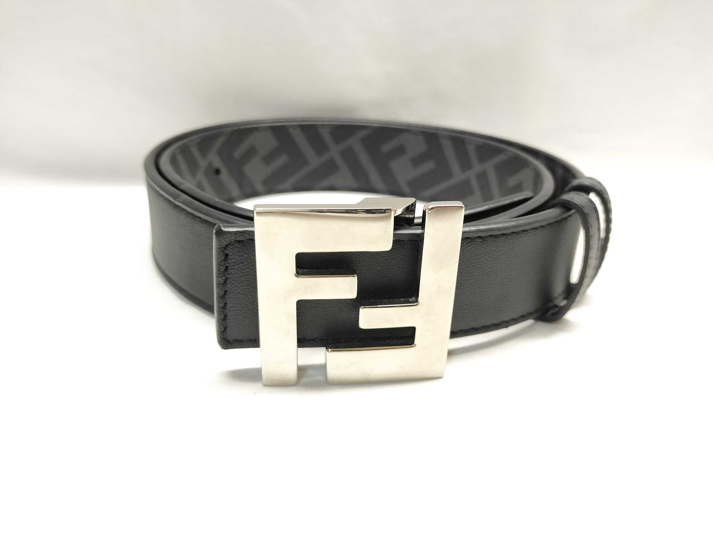 FENDI Mamma Round FF Belt Reversible Belt