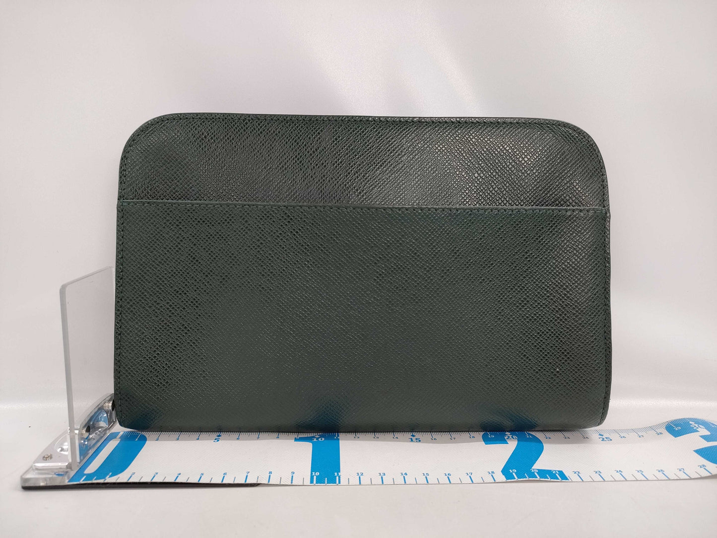 LOUIS VUITTON Taiga M30184 Baikal Second Bag