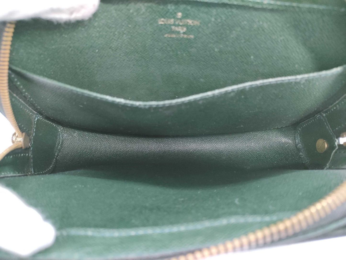 LOUIS VUITTON Taiga M30184 Baikal Second Bag
