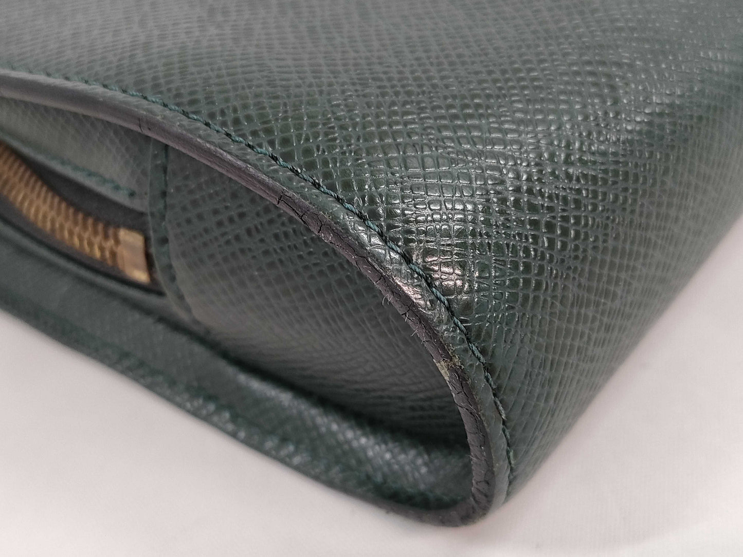 LOUIS VUITTON Taiga M30184 Baikal Second Bag