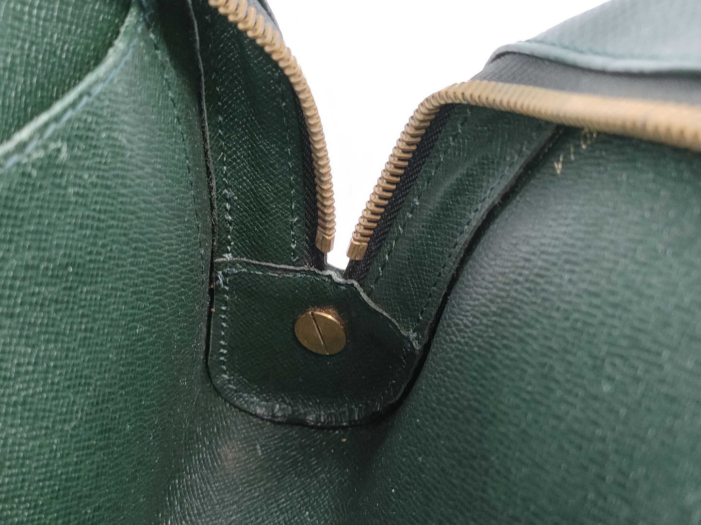 LOUIS VUITTON Taiga M30184 Baikal Second Bag