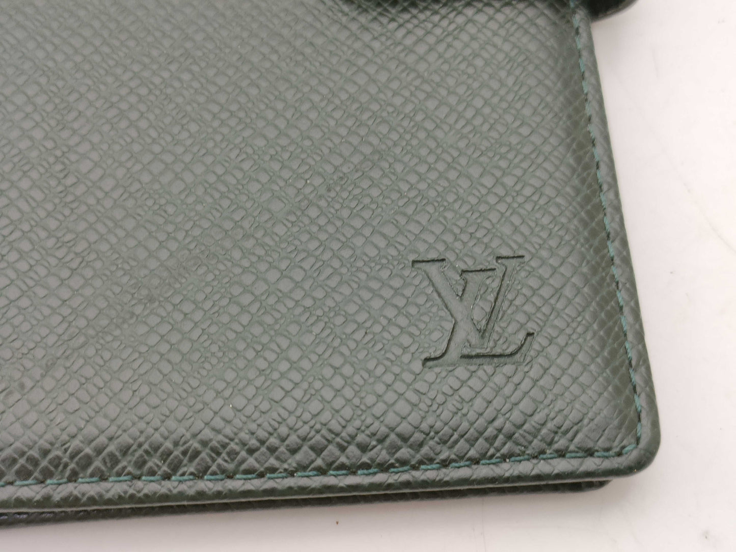 LOUIS VUITTON Taiga Agenda Planner Cover